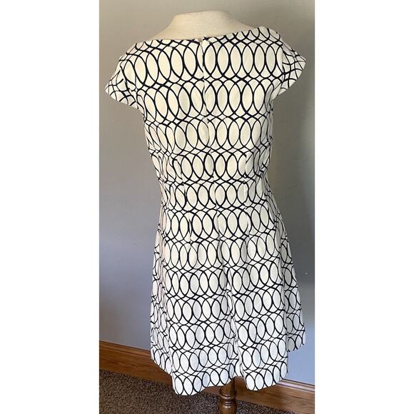 VTG Lilly Pulitzer Brielle Dress Sz MED Tickle The Ivories Print Classic Comfort - Picture 5 of 16